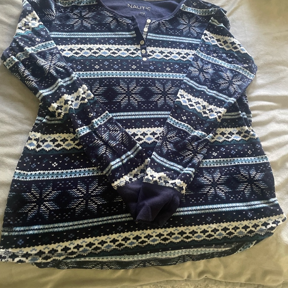 Nautica Snowflake Patterned Henley Top